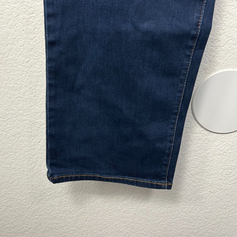 Old Navy Plus Size Mid Rise Power Slim Straight Jeans - Picture 4 of 13
